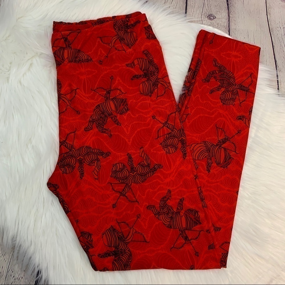 LuLaRoe Cupid Valentines Day Tall & Curvy Legging